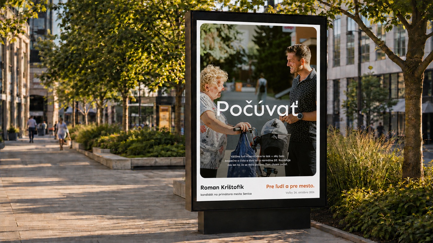 Vizualizácia — citylight 1a v uličnom paneli medzi stromami na mestskej promenáde